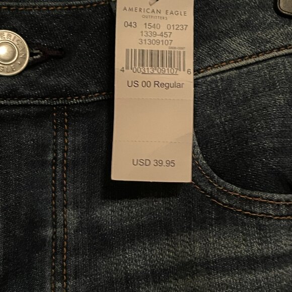 American Eagle, Size 00, Tomgirl Jeans, Dark Wash - Picture 4 of 6